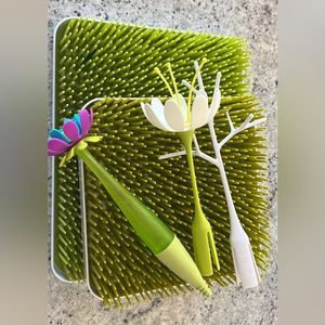 Set of 2 drying racks and accessories